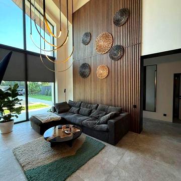 Современный  дом в стиле Барн Хаус на Б. Фонтане . Бассейн