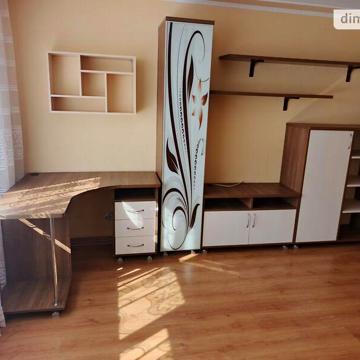 Довгострокова оренда 1к Квартира Зарічанська вулиця