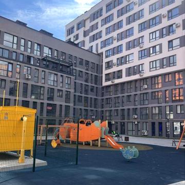 Ваша історія починається тут - в серці динамічного району.