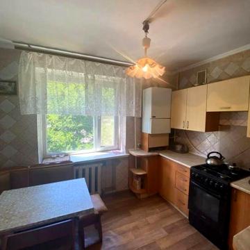 3-кімнатна квартира з індивідуальним опаленням