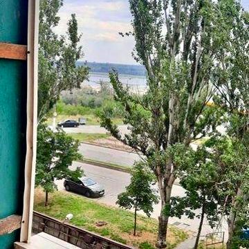 Продаётся 3-к. квартира с видом на Днепр и о. Хортица
