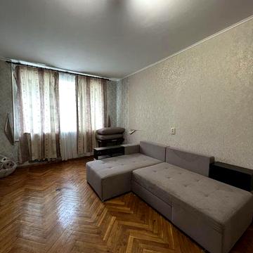 Продаж 4-х кімнатної квартири просп.Героїв України 20в