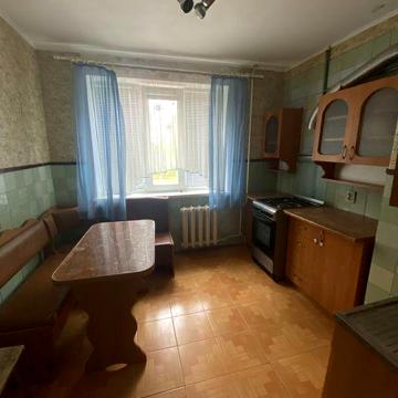 Продаю трехкомнатную квартиру на 173 квартале,ост.Молодежная!