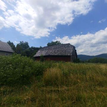 Будинок і земля в Карпатах, краєвиди
