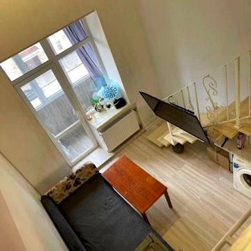 Продам двухуровневую гостинку метро Спортивная, Защитников Украины ЖК Happy House