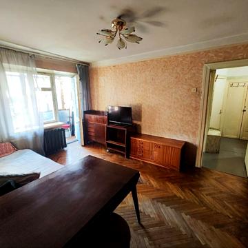 Лесі Українки бульв., 12