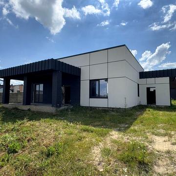 Продам будинок з міськими комунікаціями та газом+ділянка 5 сот