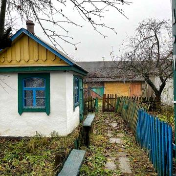 Продаж будинку в сільській місцевості