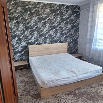 Довгострокова оренда 1к Квартира Миру вулиця