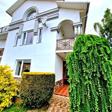ТЕРМІНОВО!!!Продається сучасний будинок  в Дрогобичі.