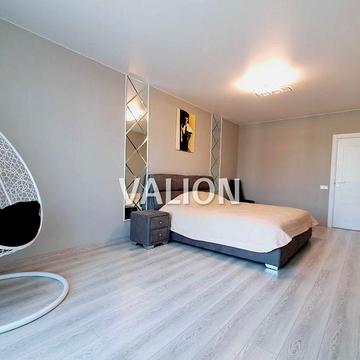 Продам 2 ком квартиру 95 м2 ЖК Ривьера м Славутич ЖК Ривьера