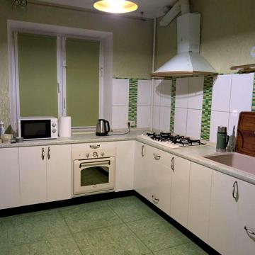 Продаж 3-кімнатна затишна квартира з меблями Хортицький 2 поверх