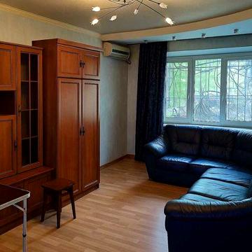 СРОЧНО ПРОДАМ 2к КВАРТИРУ (41.3 кв.м ) БЕЗ КОМІСІЇ. Вул Краснопільська