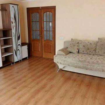 Оренда 1к квартири по Зарічанській