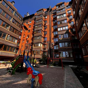 Київська вул., 53
