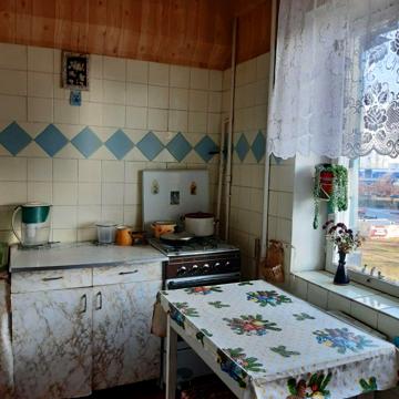 Павла Тичини просп., 5