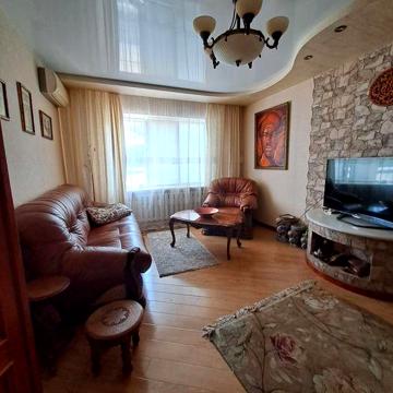 Продам 4 комнатную квартиру на Парусе, Большая Диёвская 52.