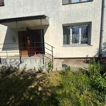 Продаж 2-кімнатної квартири вул.Ніщинського