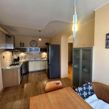 Продаж 3х кім квартири Грушевського 15