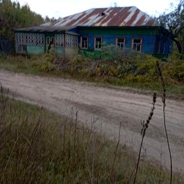 Будинок у гарному селі під розбирання