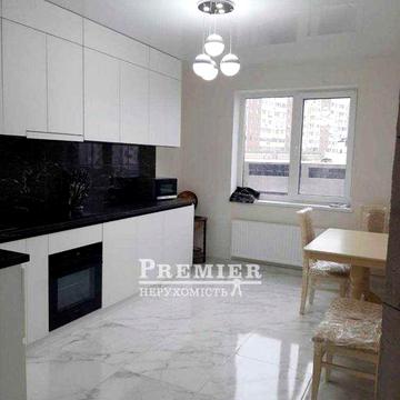 1-кімнатна квартира з євроремонтом на Сахарова