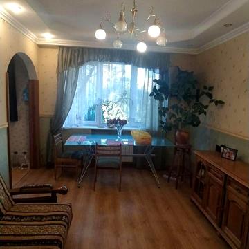 Юрія Шумського вул., 10