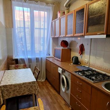 Валерія Лобановського просп. (Червонозоряний), 23