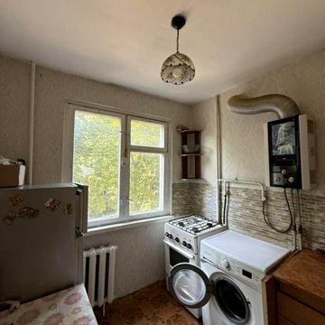 Продам 2к квартиру в центрі
