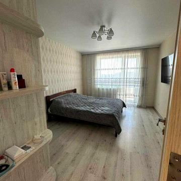 Простора 2кімнатна квартира з ремонтом в новобудові,вул Свободи(34593)