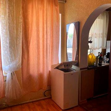 сдам 1 комнатную Лазарева