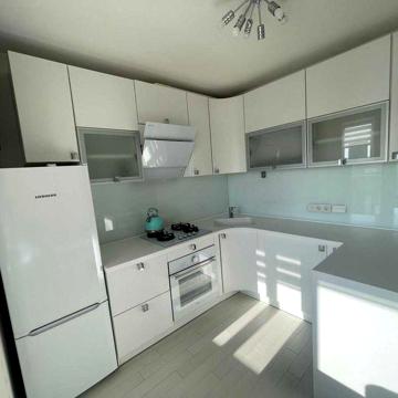 м. Дарниця, вул. А. Малишка, 11 довгострокова оренда 2-кімн. квартира.