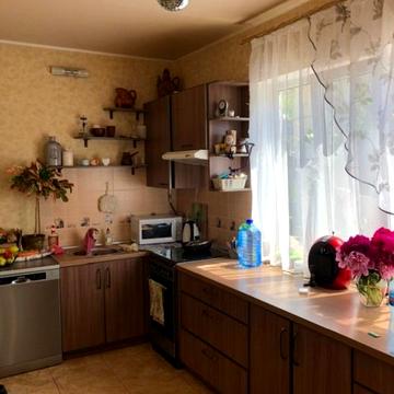 Дніпровська вул.