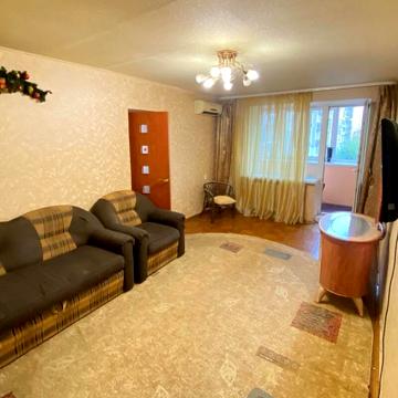 Професора Герасюти вул. (Каверіна), 1