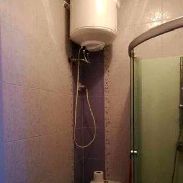 Продам гостинку на Харьковских Дивизий
