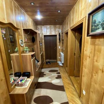 Продаж 3-х кім. квартири + гараж/паркомісце, вул. Героїв Майдану 150