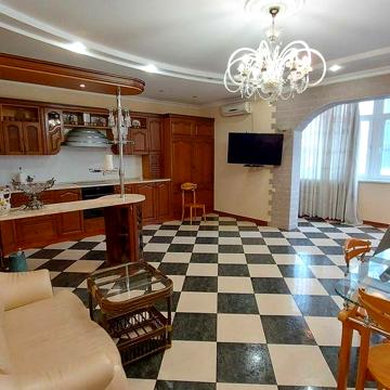 Оренда 3К Антоновича 140