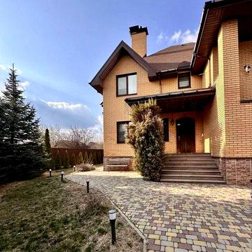 Оренда Будинку 300 м2 Гарна локація Можна з Тваринами 14 соток Гараж