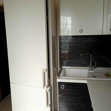 2-комн. 52 м2, пр-т. Королева, дорогой ремонт