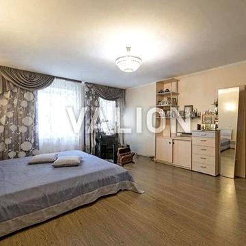 Братства Тарасівців вул. (Декабристів), 12/37