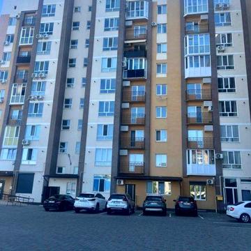 Продам 2 кімнатну квартиру в новобудові Центр міста