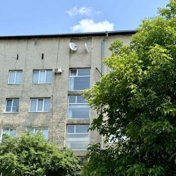 Оренда великоі 2-к квартира в р-ні Комарова