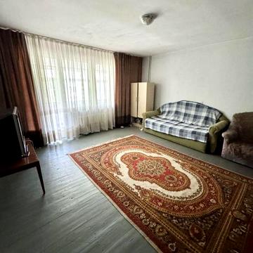 Оренда великоі 2-к квартира в р-ні Комарова