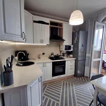 Продаж 1к Квартира Лесі Українки вулиця