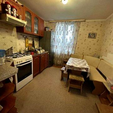 Продам квартиру на ул. Парковая. Две раздельные комнаты, 46 м2. Ремонт