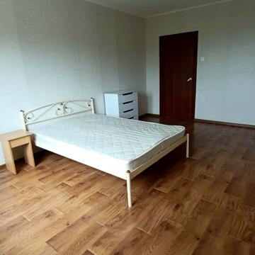 Ясинуватський пров., 11