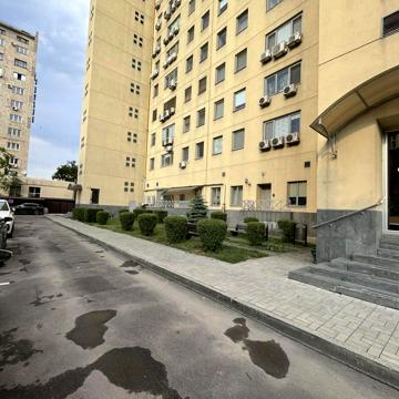 Крутогірний узвіз (Рогальова), 33