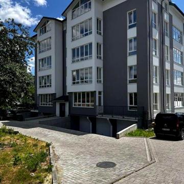 Дворівнева квартира з мансардою у подарунок у Винниках