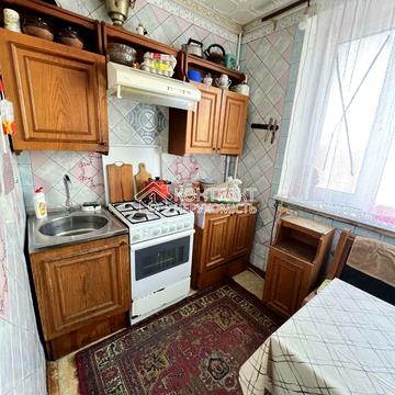 Валентинівська вул. (Блюхера), 42