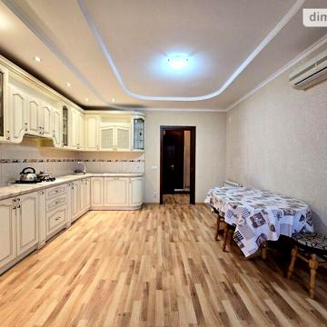 Довгострокова оренда 2к Квартира Рівненська вулиця