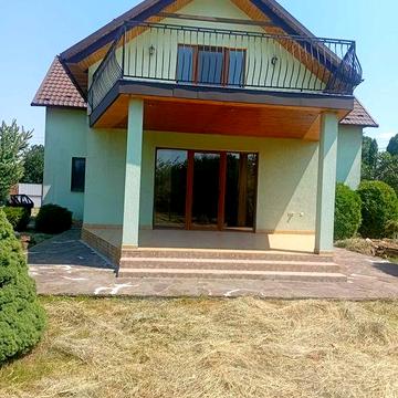 Сучасний  будинок з  ремонтом 180м.кв. в с.Прут 4 км. від Чернівців